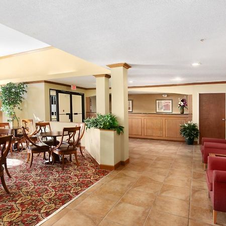 Days Inn By Wyndham Selma Interior photo