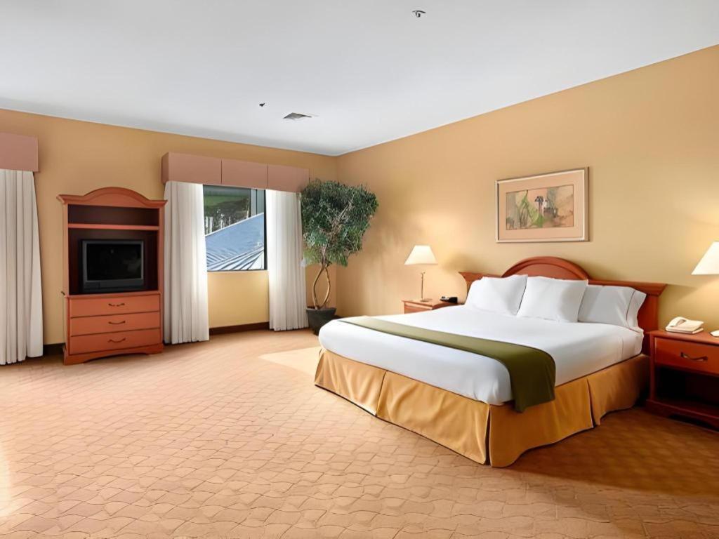 Days Inn By Wyndham Selma Exterior photo