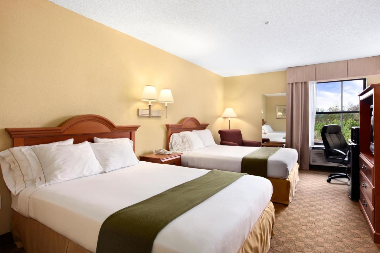 Days Inn By Wyndham Selma Room photo